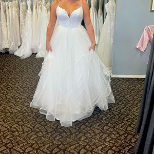Wedding dress